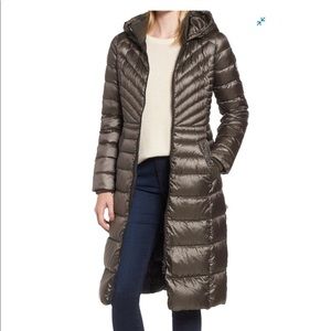 Bernardo Light Warm Long Puffer Down Coat Medium
